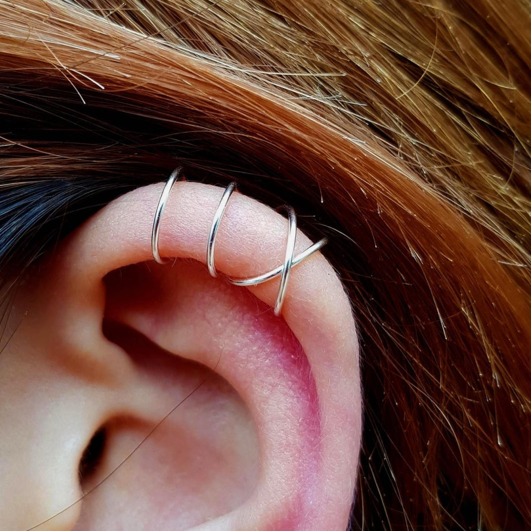 Hanan - Ear Cuffs Cruzados