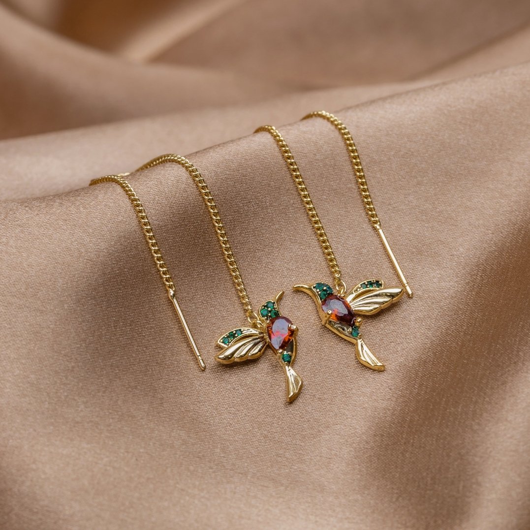 Lunara – Pendientes de Colibrí con Cristales y Borlas