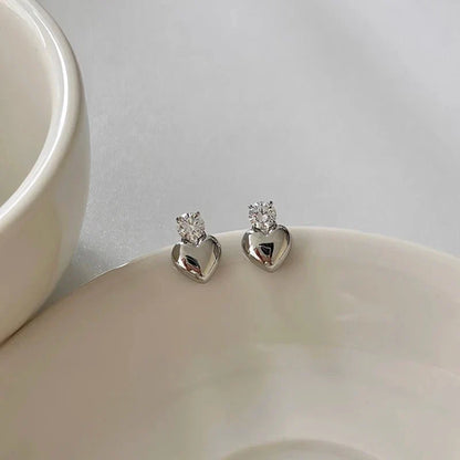 Coralie – Mini Pendientes Corazón Dorados