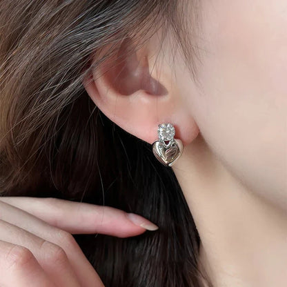 Coralie – Mini Pendientes Corazón Dorados