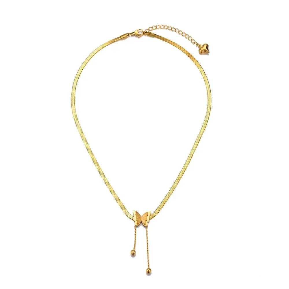 Nessa – Collar Mariposa Pendiente