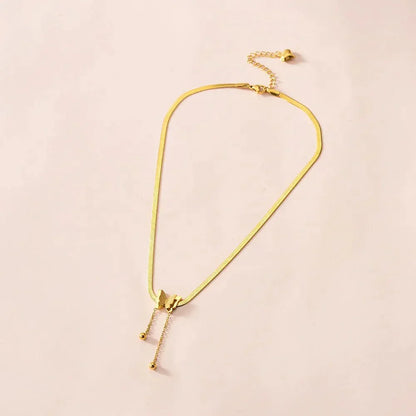 Nessa – Collar Mariposa Pendiente