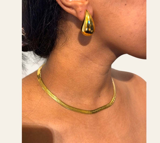 Alba – Pendientes Gota de Rocío Elegantes