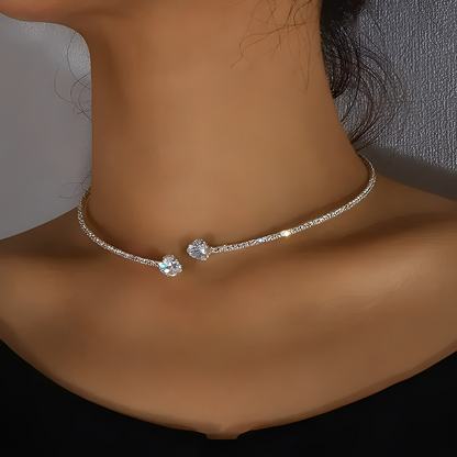 Olli – Collar Choker Corazón Abierto en Diamantes