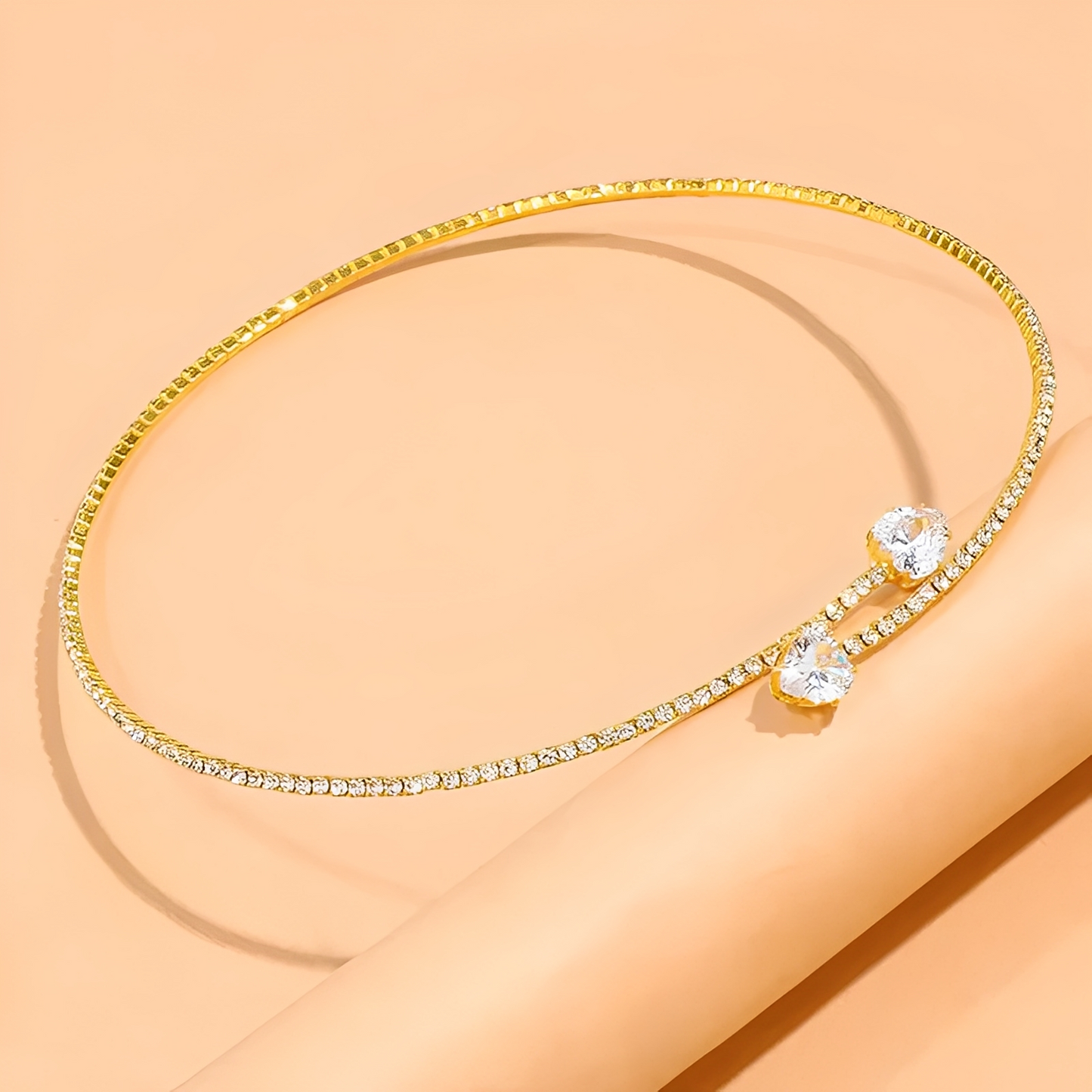 Olli – Collar Choker Corazón Abierto en Diamantes