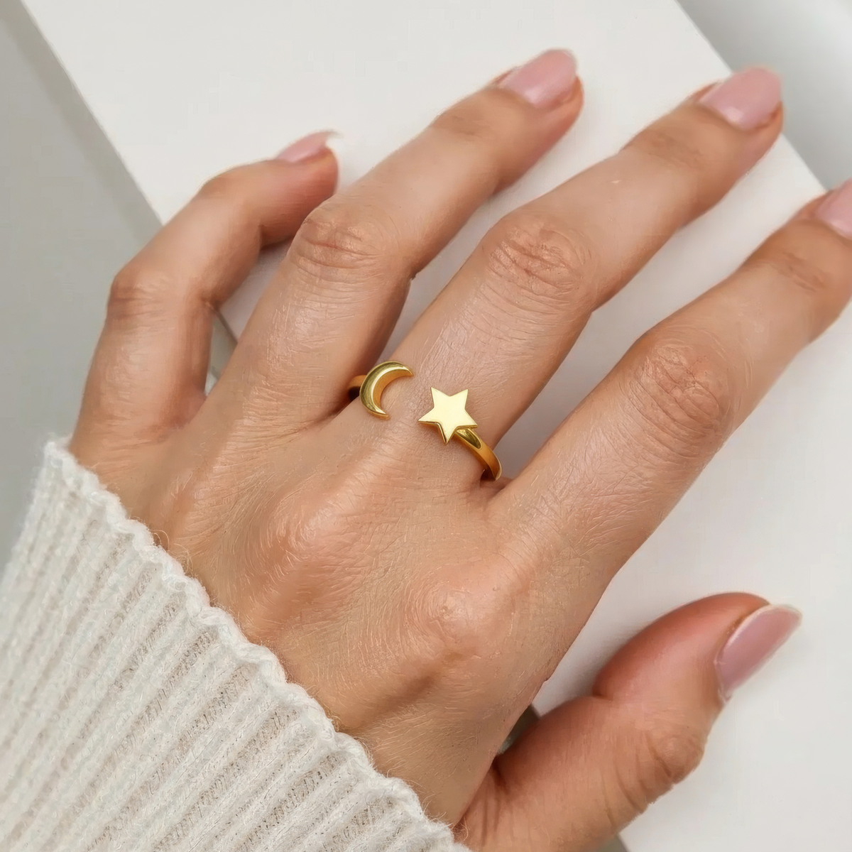 Dama Anillo Ajustable con Motivo de Luna y Estrella