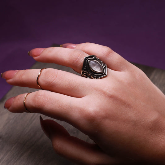 Arianne – Anillo Auténtico Piedra de Luna & Plata