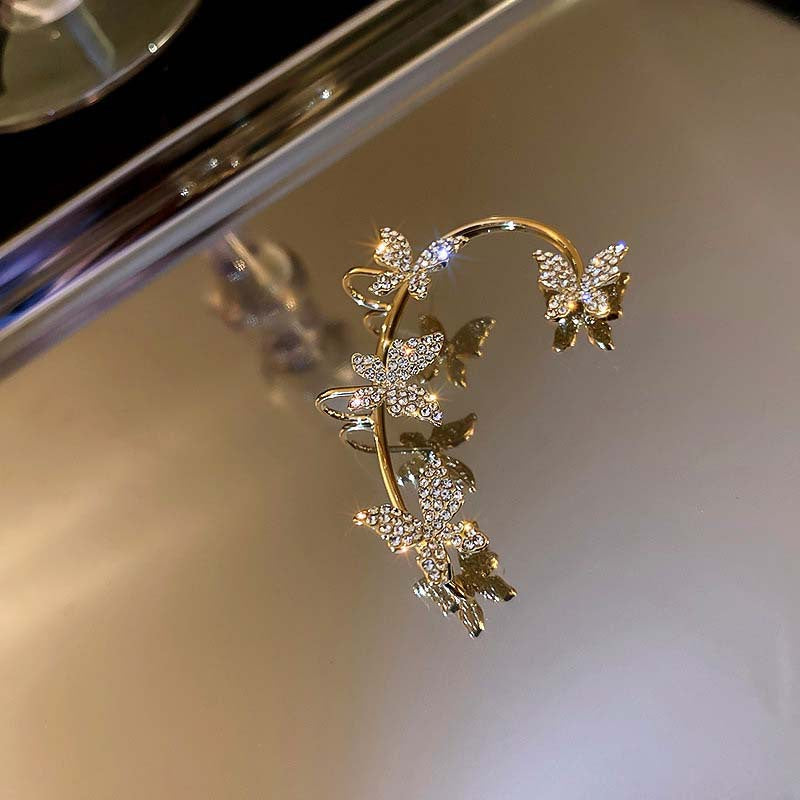 Freya – Pendientes Mariposa Elegantes