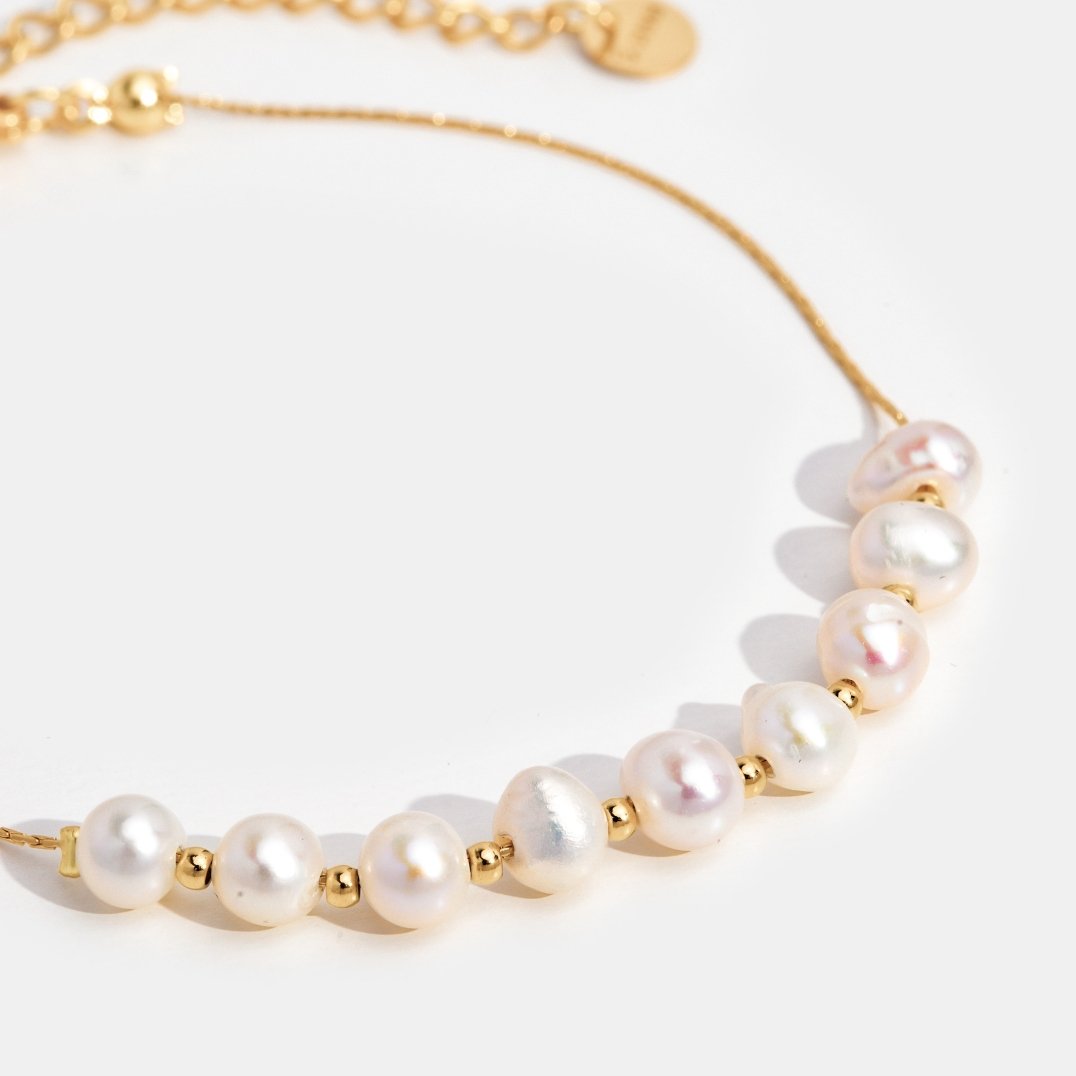 Saphira – Pulsera de Perlas Nacaradas Brillantes
