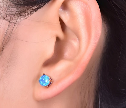 Camille – Pendientes Stud Elegantes en Ópalo