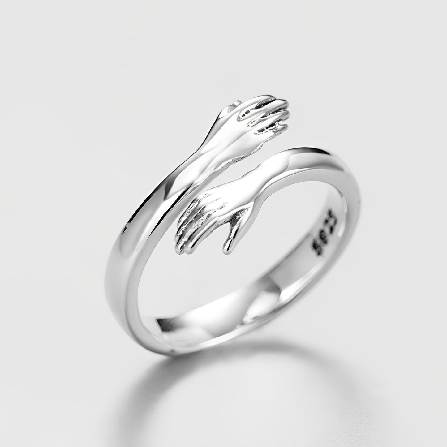 Noa – Anillo Abrazado Ajustable en Plata