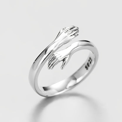 Noa – Anillo Abrazado Ajustable en Plata