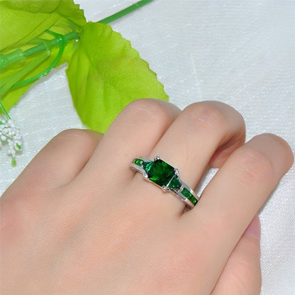Manon – Anillo Refinado Esmeralda Blanca Dorada