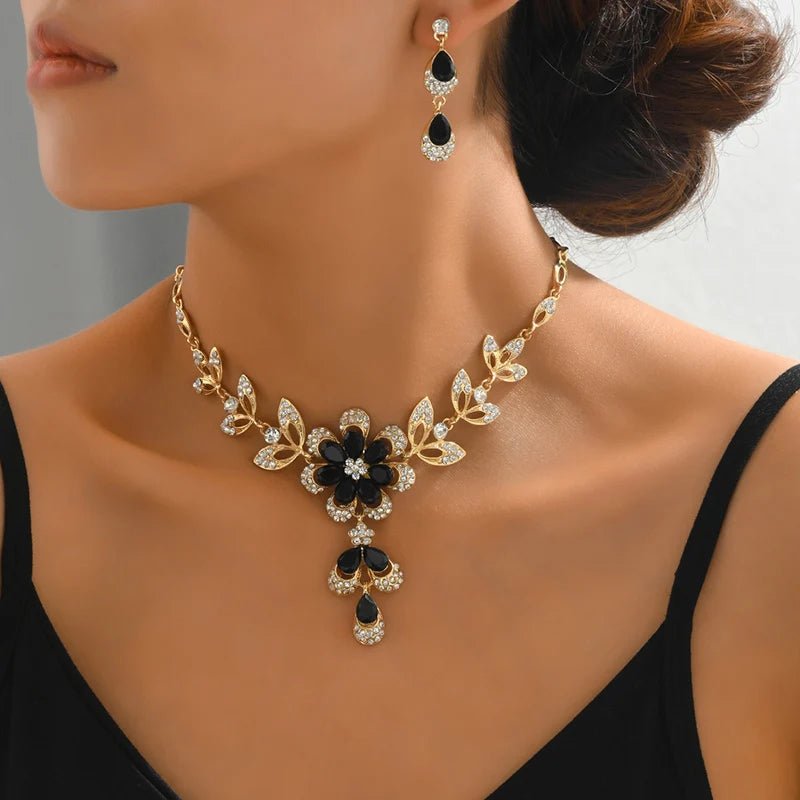 Reina – Conjunto Floral Brillante