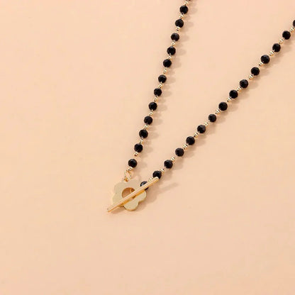 Naya – Collar Cuello Floral con Cierre Flor