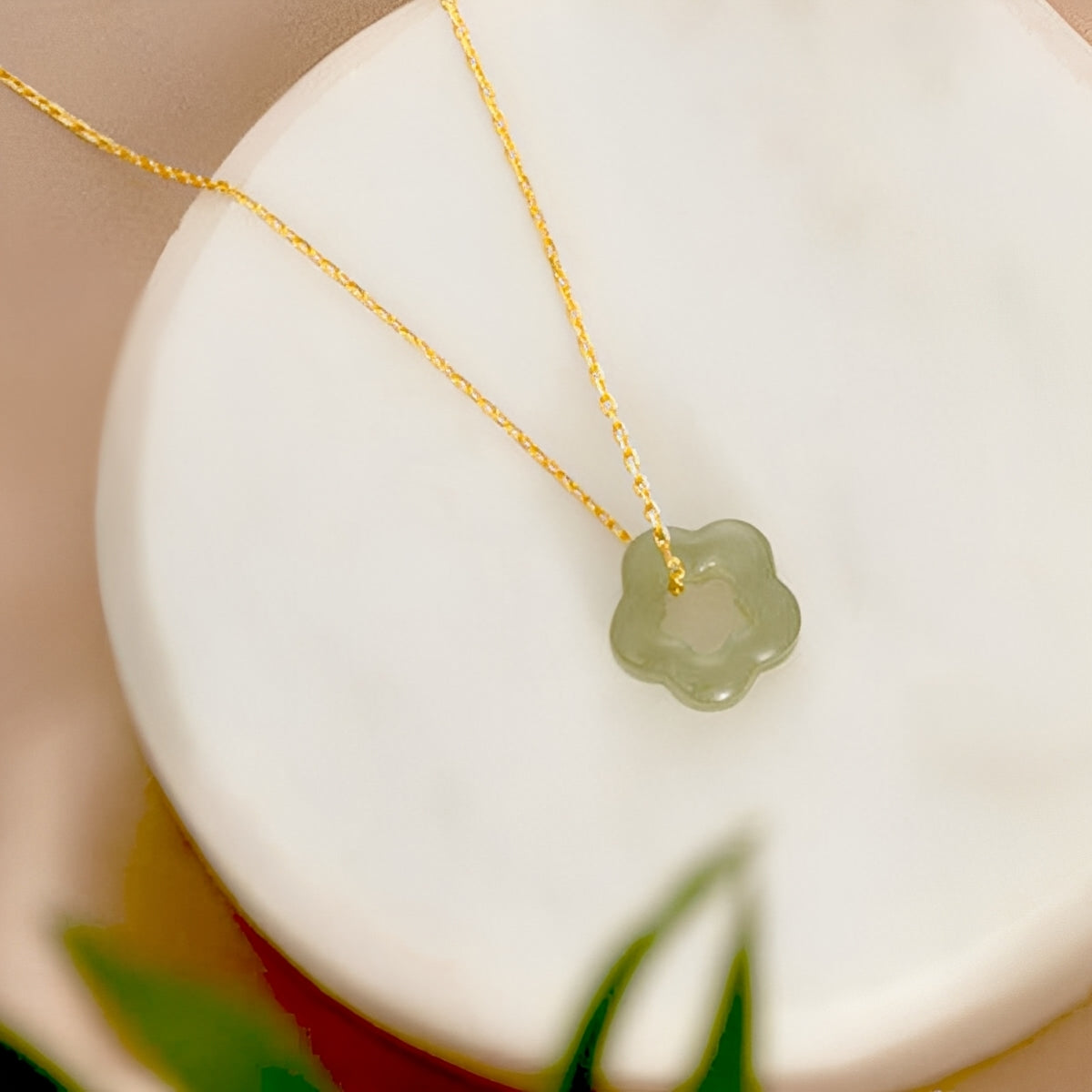 Isabelle – Collar Flor de Jade