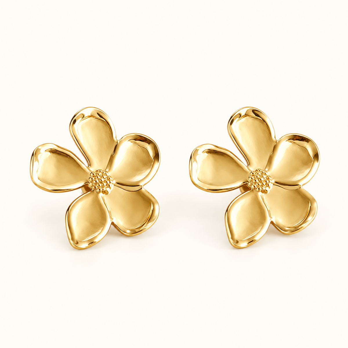 Damas Flor Aretes con cinco pétalos y diseño curvado
