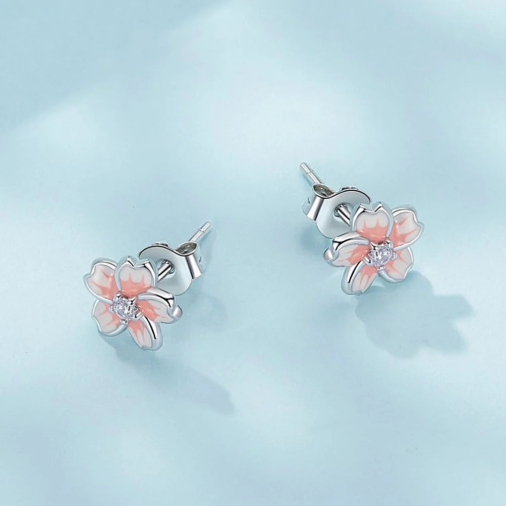 Damas Aretes de Flor de Cerezo con Degradado y Acentos de Piedra