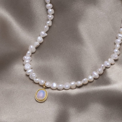 Piedra lunar - Collar de perlas