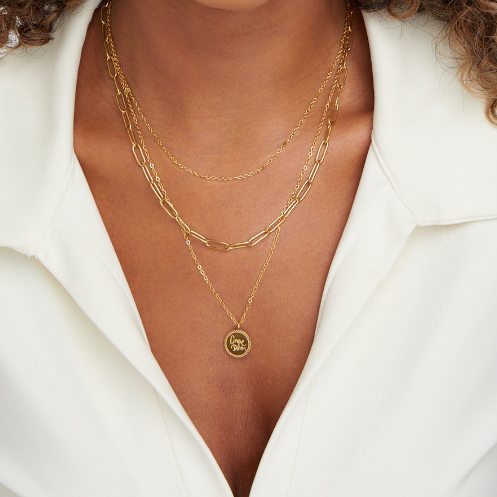 Janie – Collar Superpuesto con Piezas