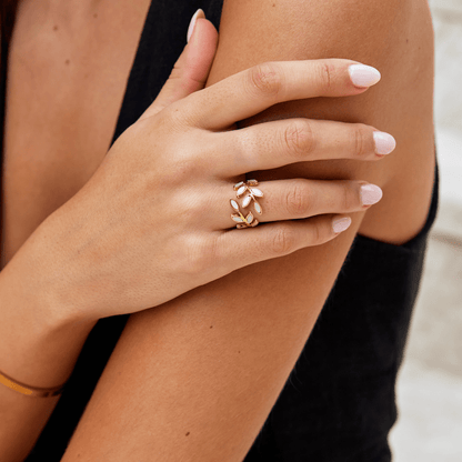 Ysolde – Anillo Hoja Dorada