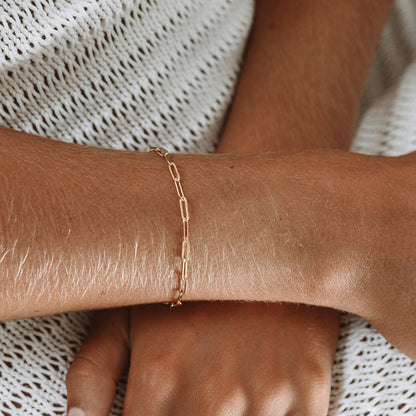 Cozumel – Pulsera Cadena Paperclip Dorada