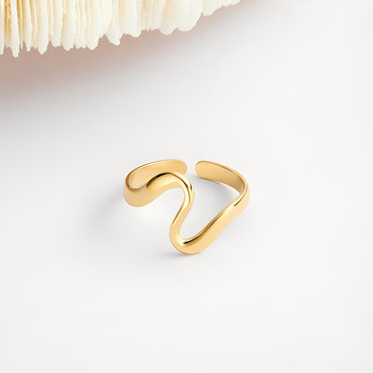 Kaia – Anillo Ola Dorada