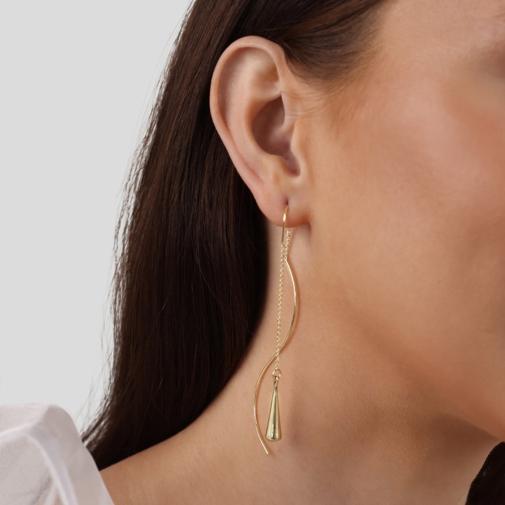 Amaris – Pendientes Gota Dorada con Borlas