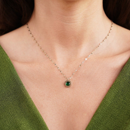Jihyo – Collar Cristal Verde