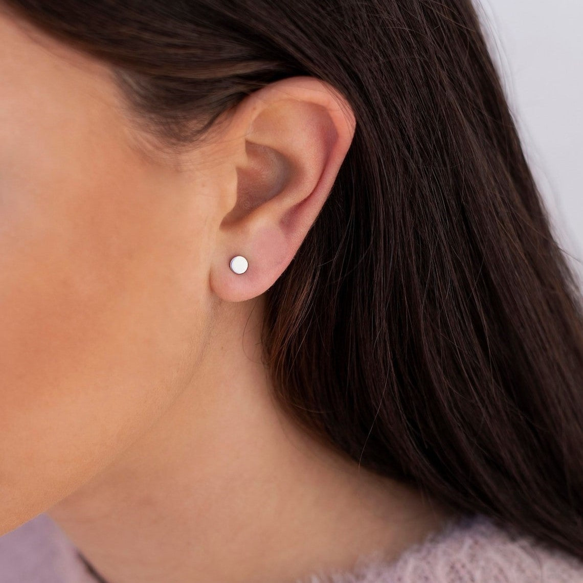 Tiny circle dot - Pendientes minimalistas