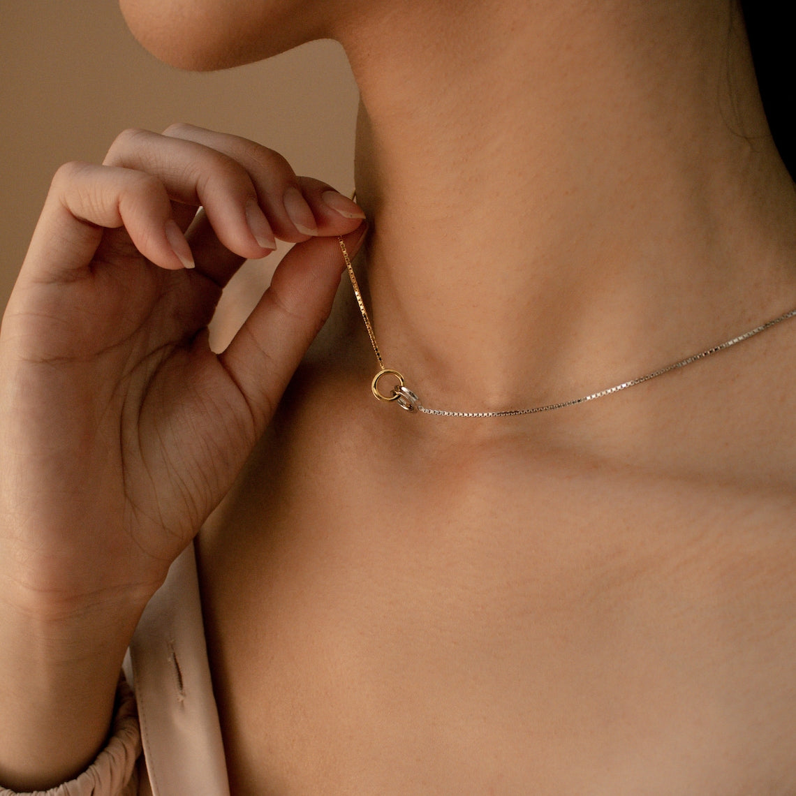 Collar Círculo Eterno - Collar de Círculos Enlazados