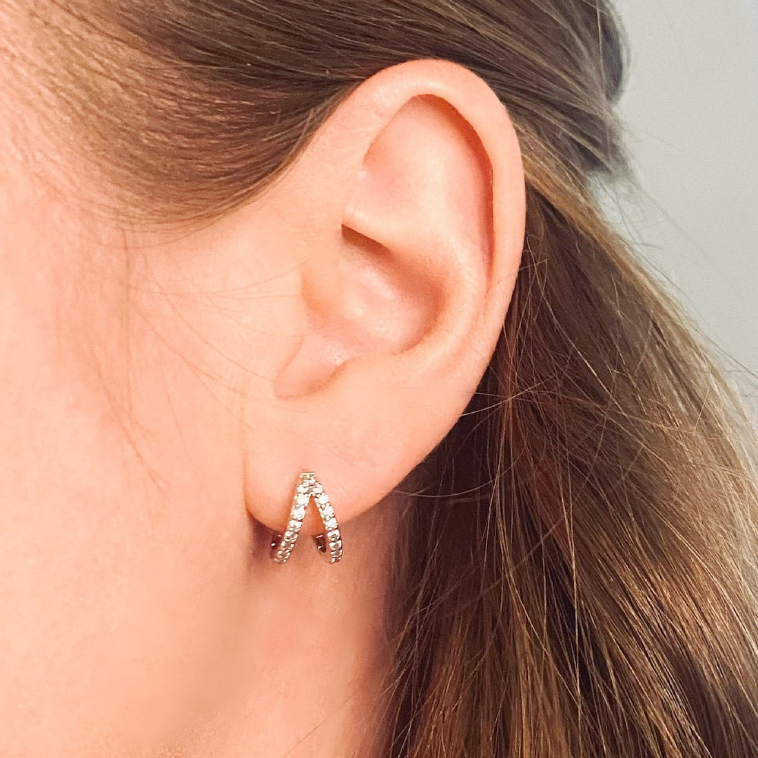Aros Dúo Pavé con Detalles Incrustados