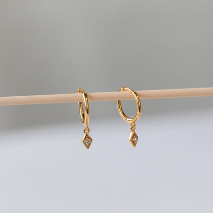Pendientes colgantes - Pendientes delicados con diamantes