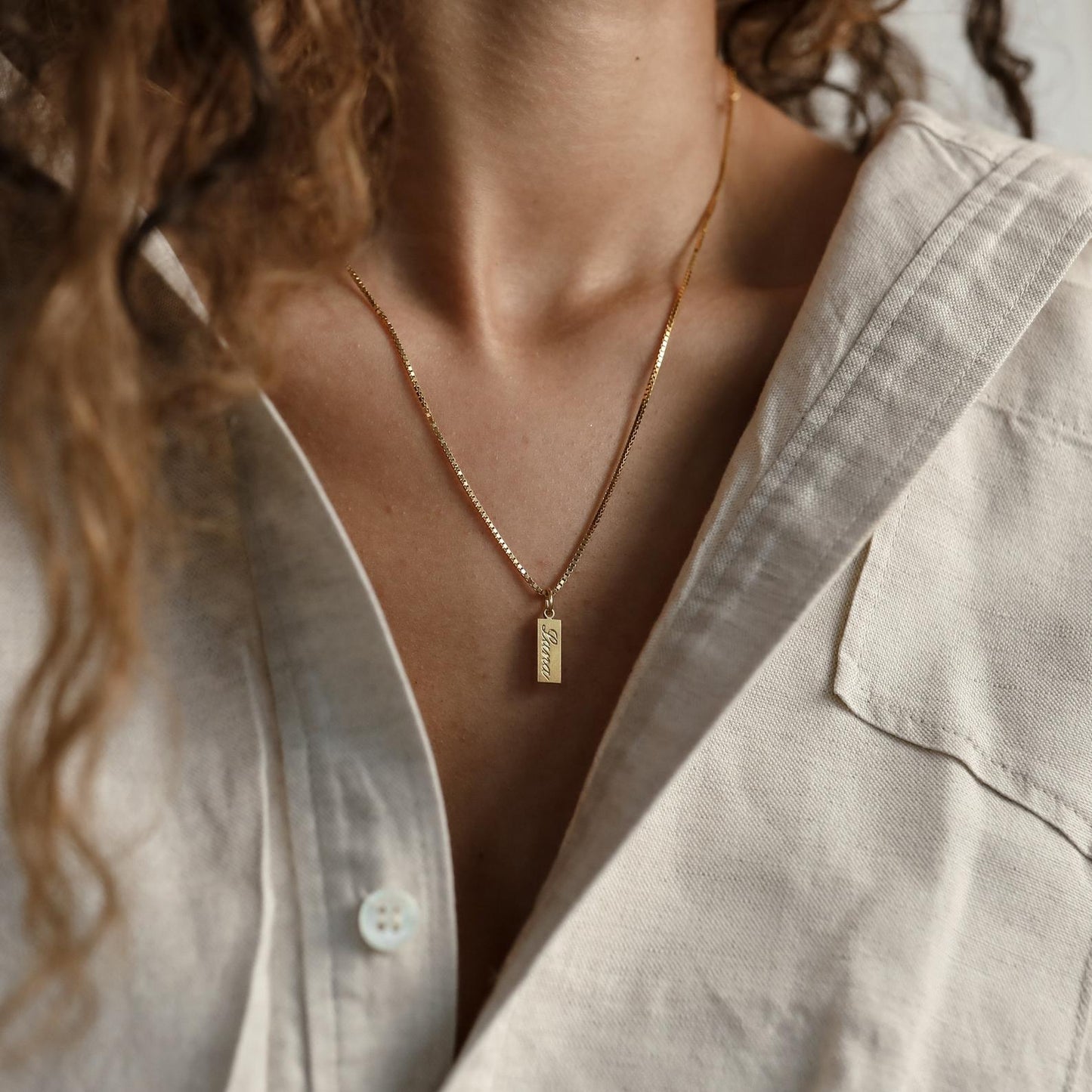 Lina – Collar Etiqueta Delicada Personalizada