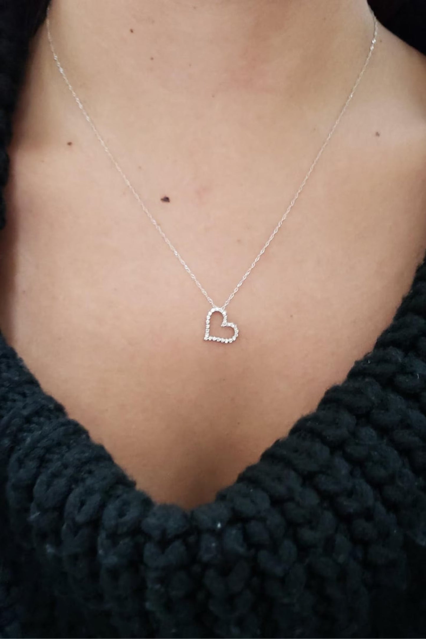 Collar de plata corazón abierto