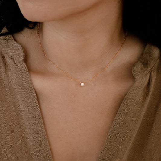 Collar de diamantes delicado - Collar con incrustación de piedras