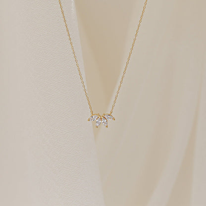Collar de diamantes Marquise - Piedra Marquise incrustada