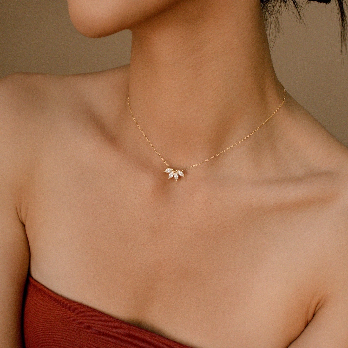 Collar de diamantes Marquise - Piedra Marquise incrustada