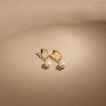 Rebecca – Pendientes Colgantes de Perlas