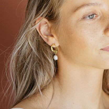 Rebecca – Pendientes Colgantes de Perlas
