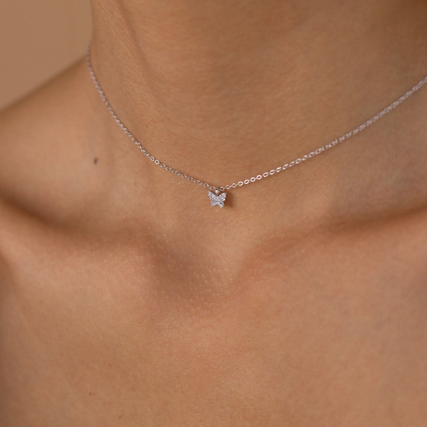 Mandy – Collar Mariposa Pavé