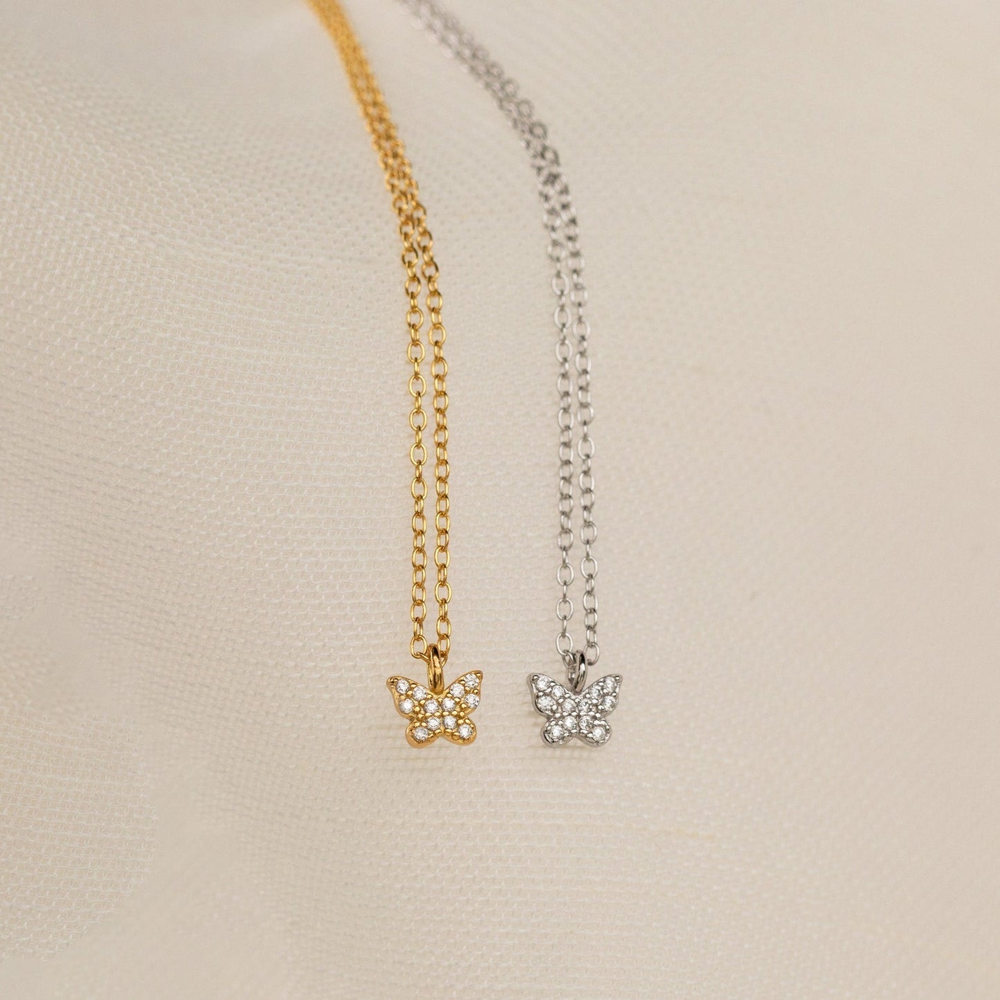 Mandy – Collar Mariposa Pavé