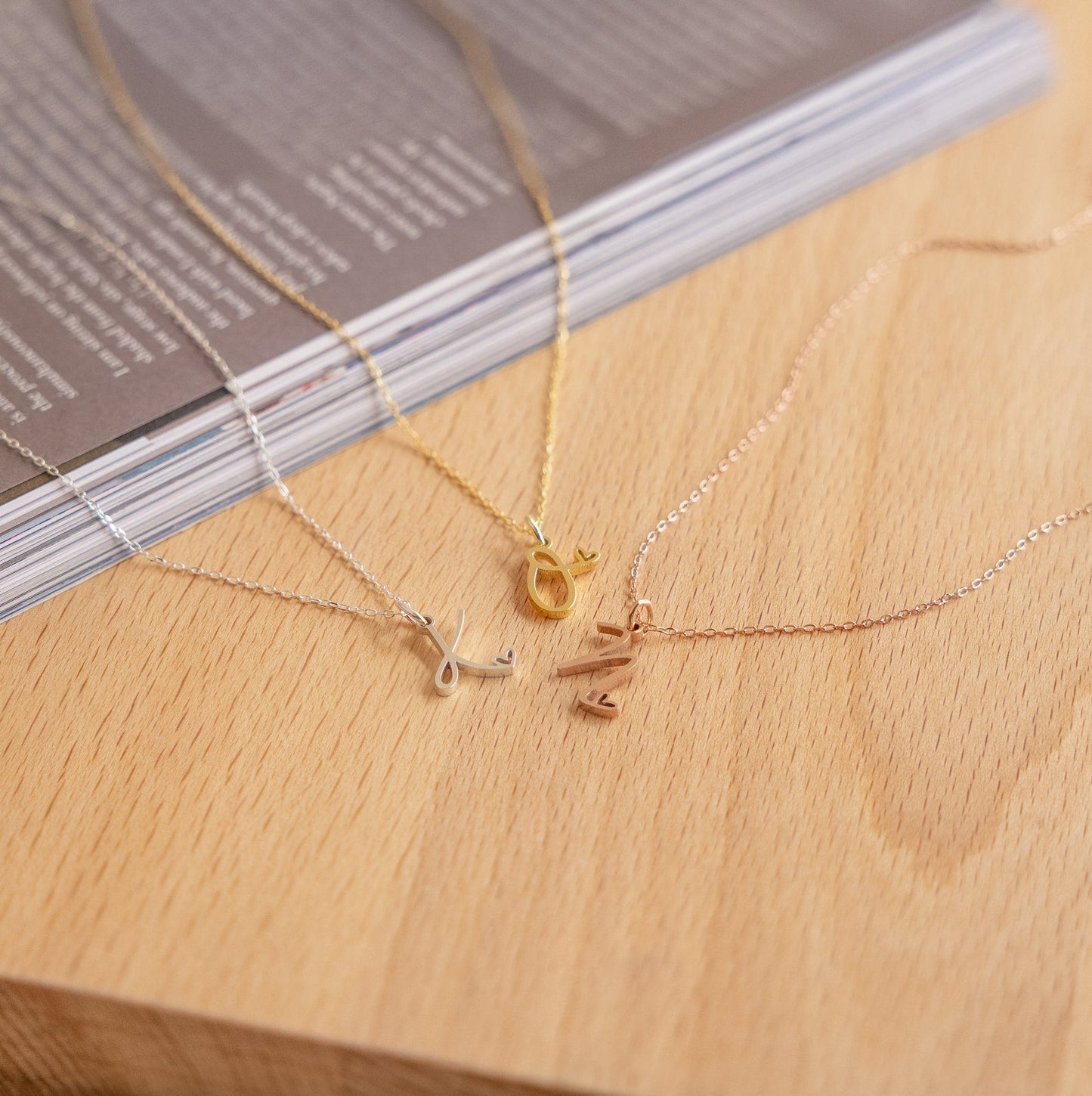 Collar de letras - Iniciales personalizadas con corazón