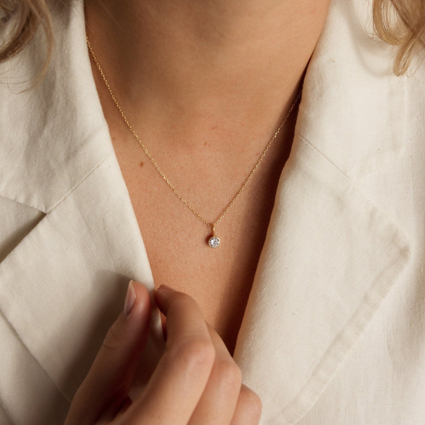 Jomi – Collar Personalizado con Piedra de Nacimiento