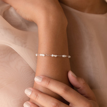 Hailey – Pulsera Estación Perlas