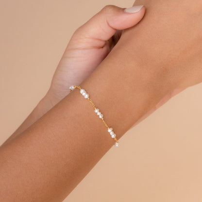 Hailey – Pulsera Estación Perlas