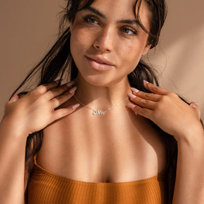 Claire – Collar Nombre Pavé Brillante