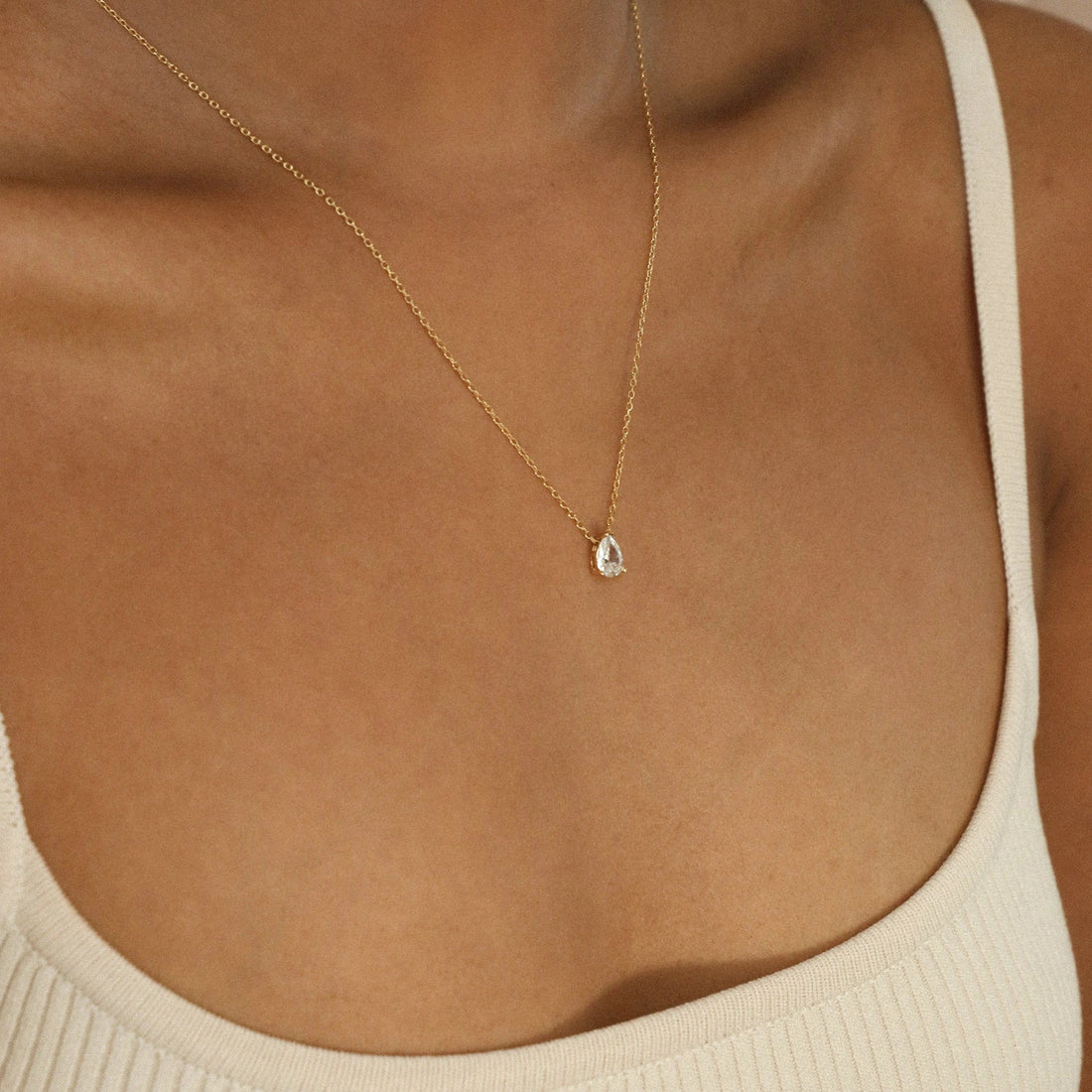 Birne - Collar Brillante en Forma de Lágrima