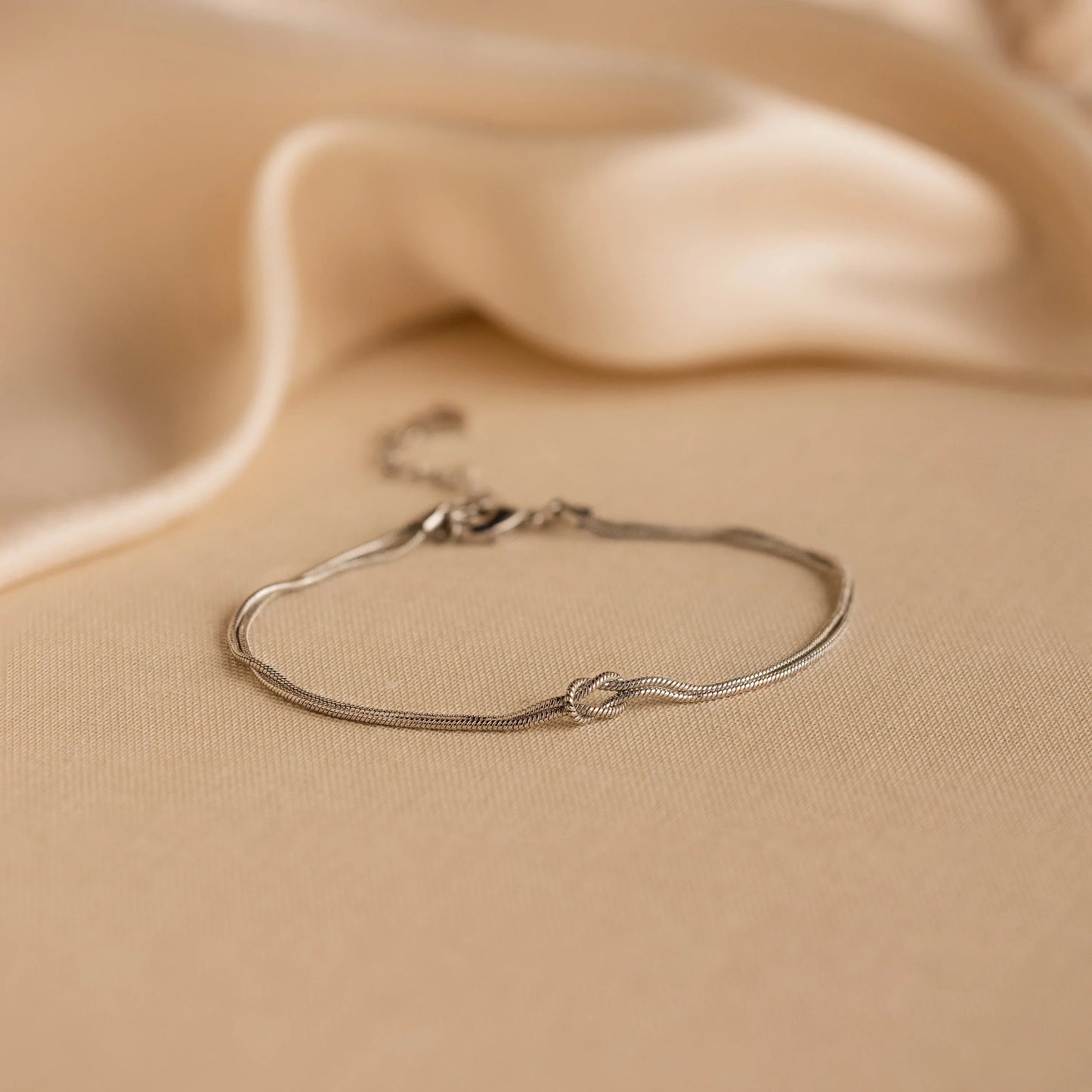 Georgia - Pulsera de Nudo de Amor