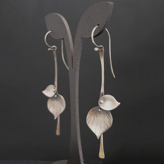 Alira – Pendientes Vintage de Hoja en Plata
